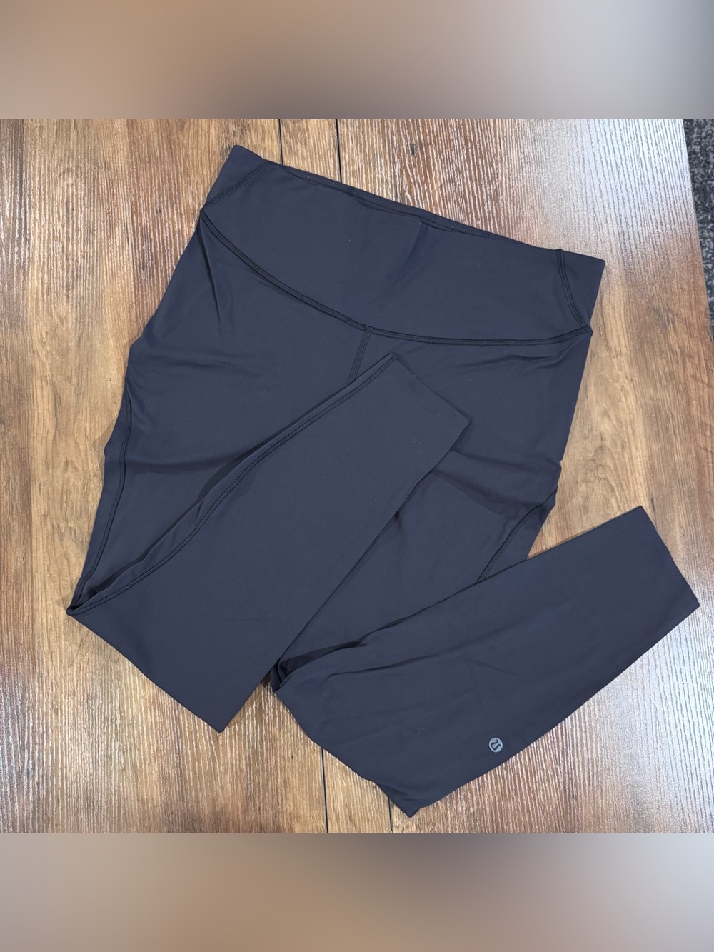 Lululemon Base Pace High-Rise Tight 28" - Picture 5 of 9